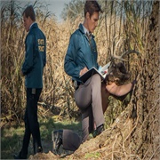 True Detective: "The Long Bright Dark" (S1,E1)