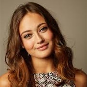 Ella Purnell