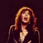 Kate Bush - James and the Cold Gun