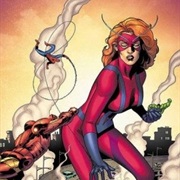 Giant-Girl (Janet Van Dyne)