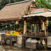 Harambe Fruit Market