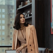 S2.E8: Handsome Touched Me