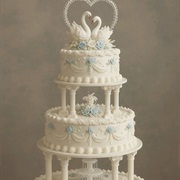 Retro 80s Style Wedding Cakes