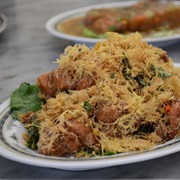 Dry Butter Chicken With Egg Floss (Lai Yao Kai)