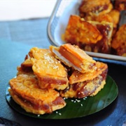 Fried Gold Cake (Deep Fried Nian Gao With Taro and Sweet Potato)