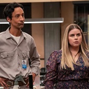 S3.E8: To Catch a Mouse