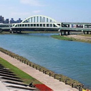 Keelung River