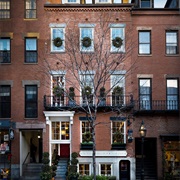 Beacon Hill Books & Cafe