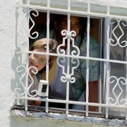 S5.E9: Escape the Greenroom