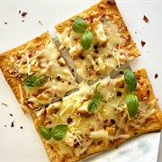 Marry Me Chicken Pizza