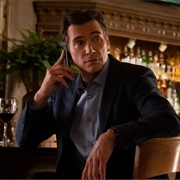 S1.E9: Play the Queen