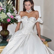 Buttons on Front Bodice of Wedding Dress