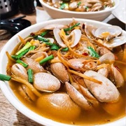 Lala Noodles (Clam Soup Noodles)