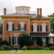 Cottonwood Mansion (Selkirk, ON)
