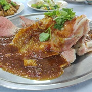 Cheong Cheng Kam Foong Yee (Gravy Steamed Red Tilapia)