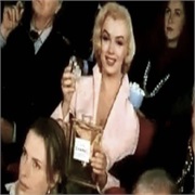 Chanel No. 5: "Marilyn"