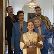 S3.E1: Cary Watches People Watch His Movie