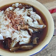 Ipoh Chee Cheong Fun With Mushroom Sauce