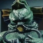 S1.E4: Kyofu No Han Kyojin! Kiseki O Yobu Gin No Ito