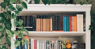 Books at the Front of Savannah&#39;s TBR