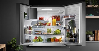 Food in C&#39;s Refrigerator