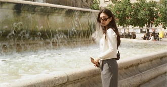 Moya Mawhinney's Magical Library ♋️✨