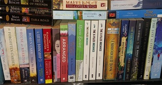 Do This Bookshelf Challeng