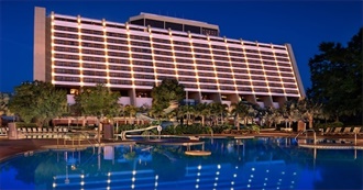 What Alice Would Try at Each Disney Food Place Part 9