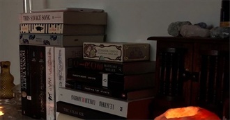 Book Lovers Guide to Scarlett&#39;s Bookshelf