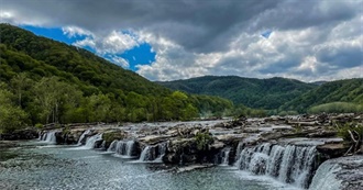 Kelly M. Loves Books