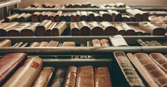 Books in This Witch&#39;s Library