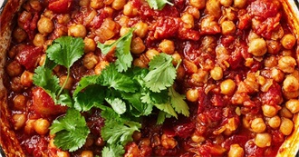 Last 20 Foods That Duck Queen Tried for the First Time 88